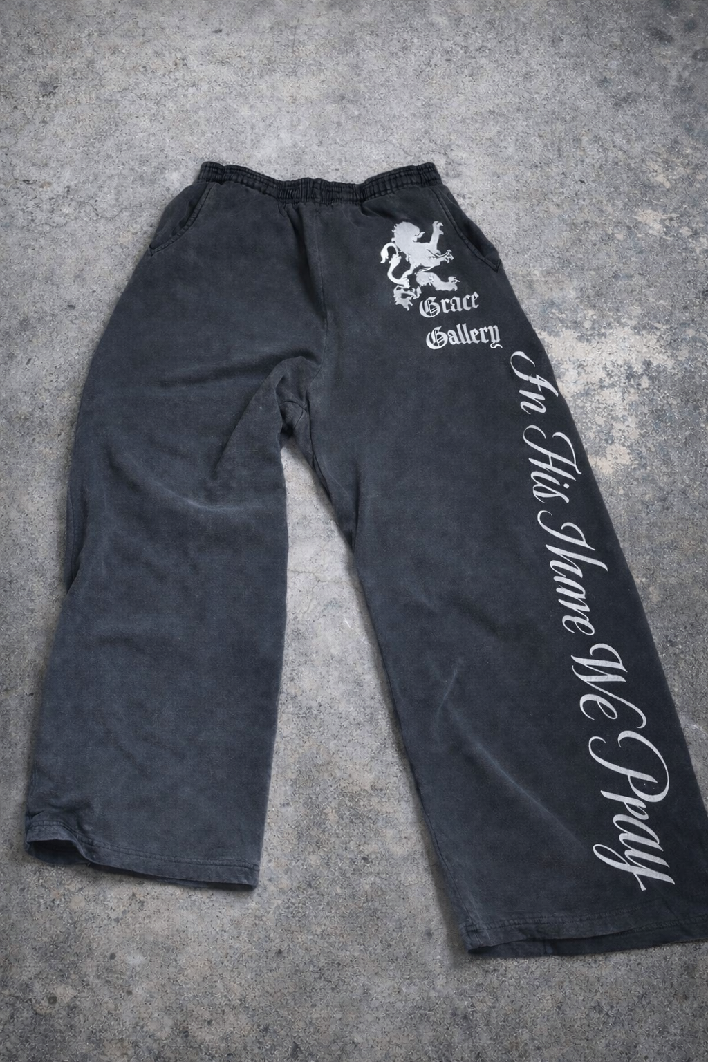 Lion's Den Sweatpants