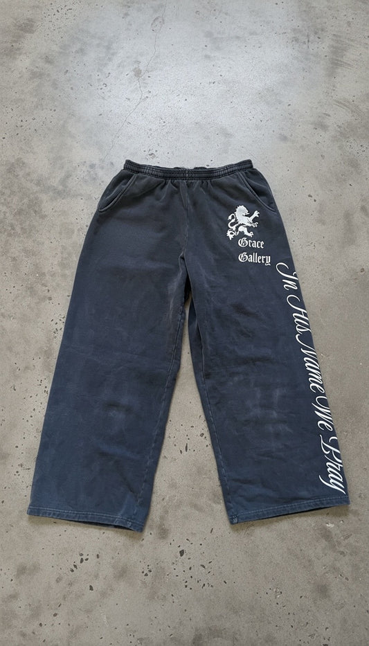 Lion's Den Sweatpants